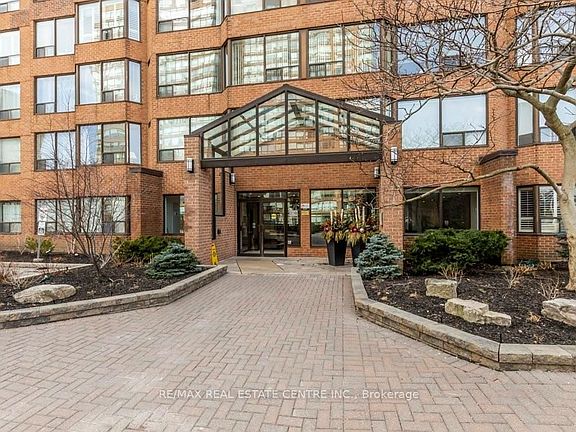 2nd image of 1270 Maple Crossing Blvd #502