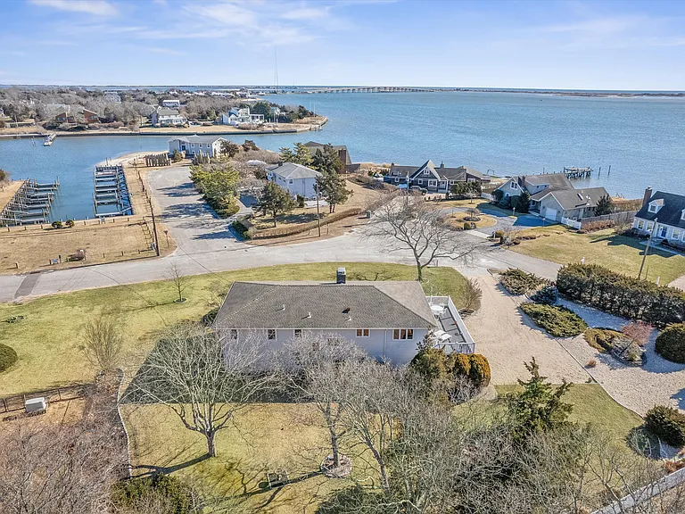 36 Nautilus Dr — Photo 16