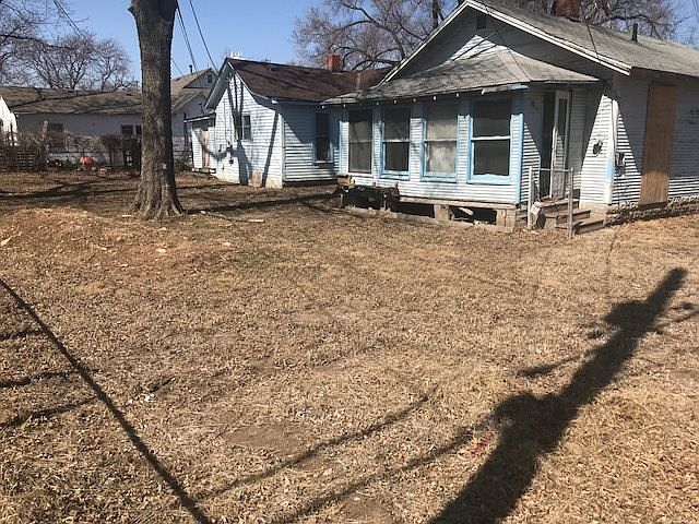 1st image of 321 W 5th Ave