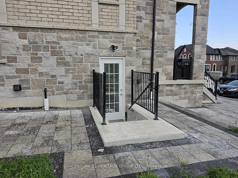 1432 Lawson St #BASEMENT — Photo 1