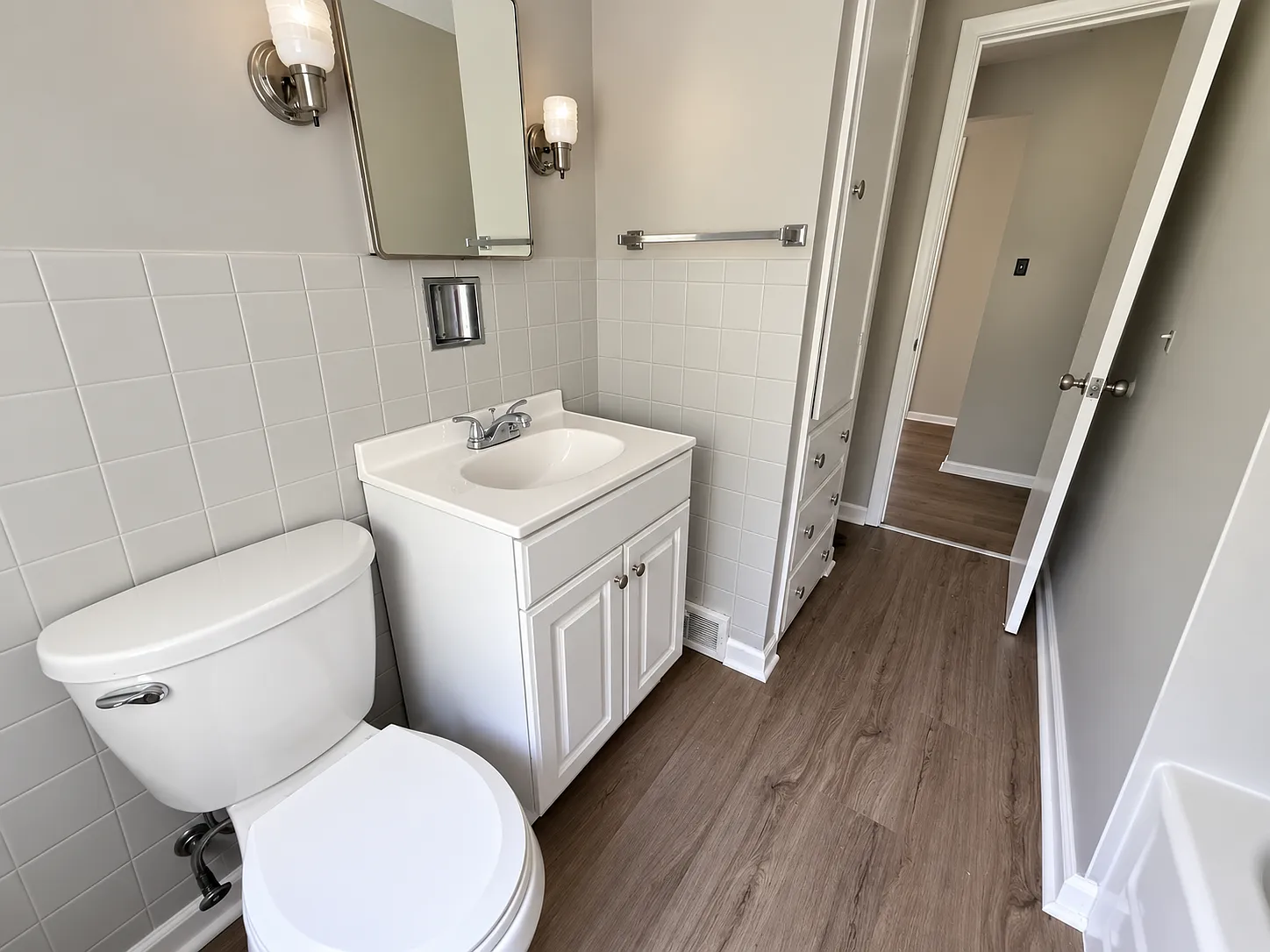 3 bed, $1,995 — Photo 2
