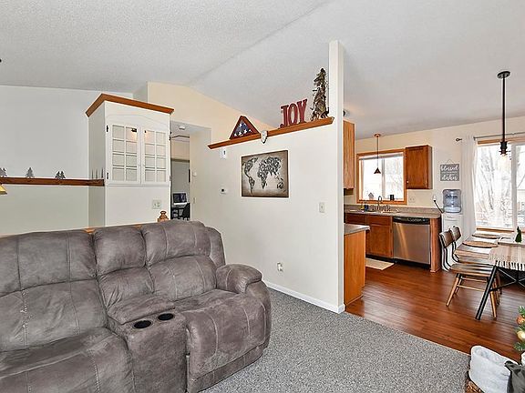 5th image of 575 Kim Ln
