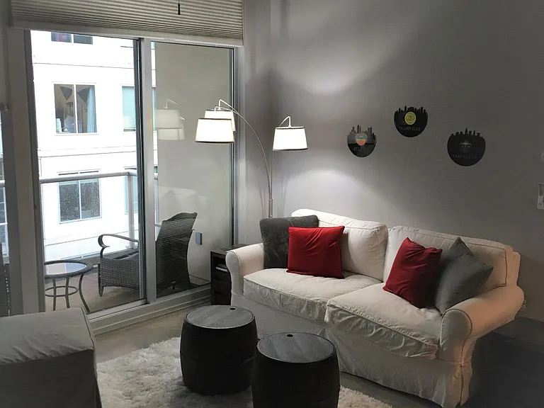600 12th Ave S #715 — Photo 3