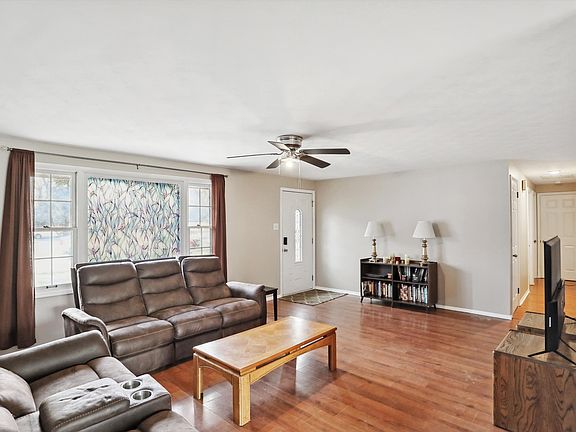4th image of 1846 N Schwier Ct
