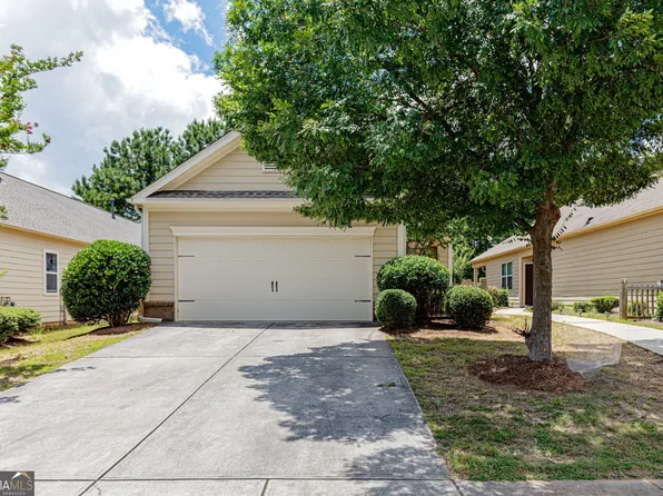 239 River Meadow Dr, Lagrange, GA 30241