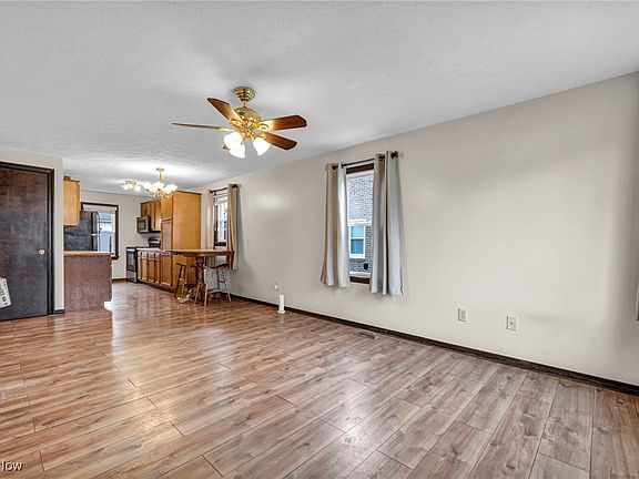5th image of 2026 39th St NW