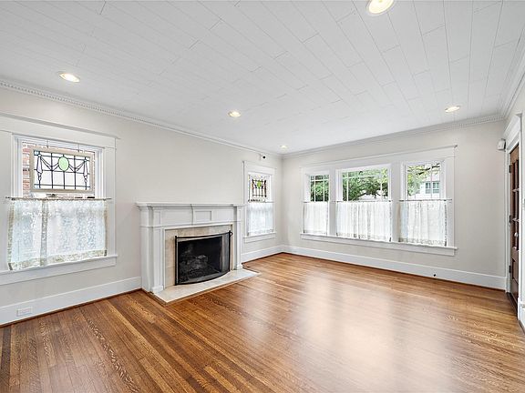 5th image of 3404 Audubon Pl