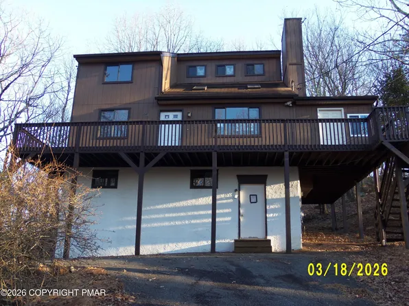 240 Powderhorn Rd, Henryville, PA 18332