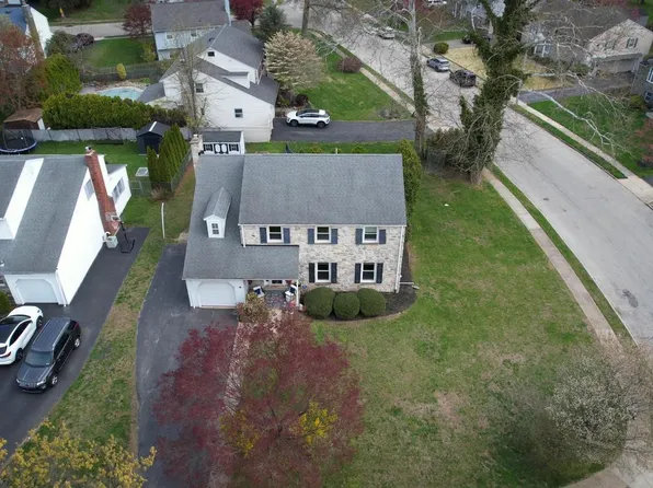701 W Rolling Rd, Springfield, PA 19064