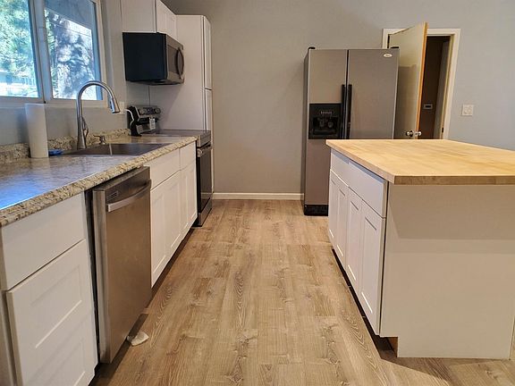 3rd image of 30957 Wild Oak Dr
