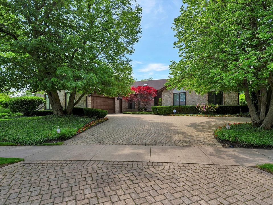 1st image of 2803 Woodmere Dr
