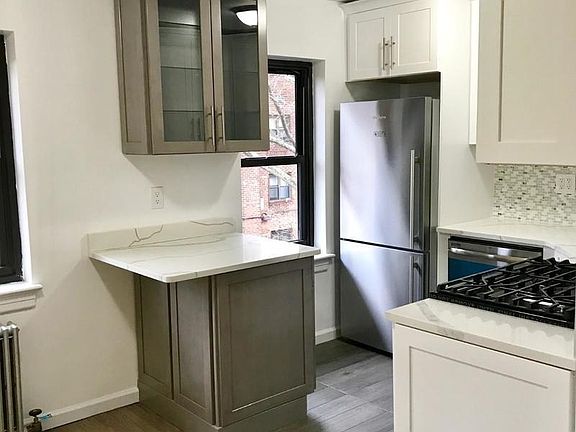2nd image of 8847 Bay 16th St APT B3