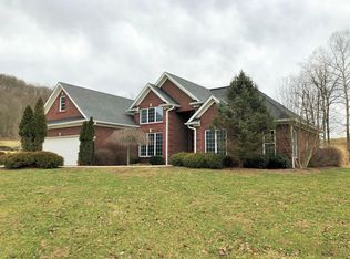 18 Springmeadow Dr, Carrollton, KY 41008