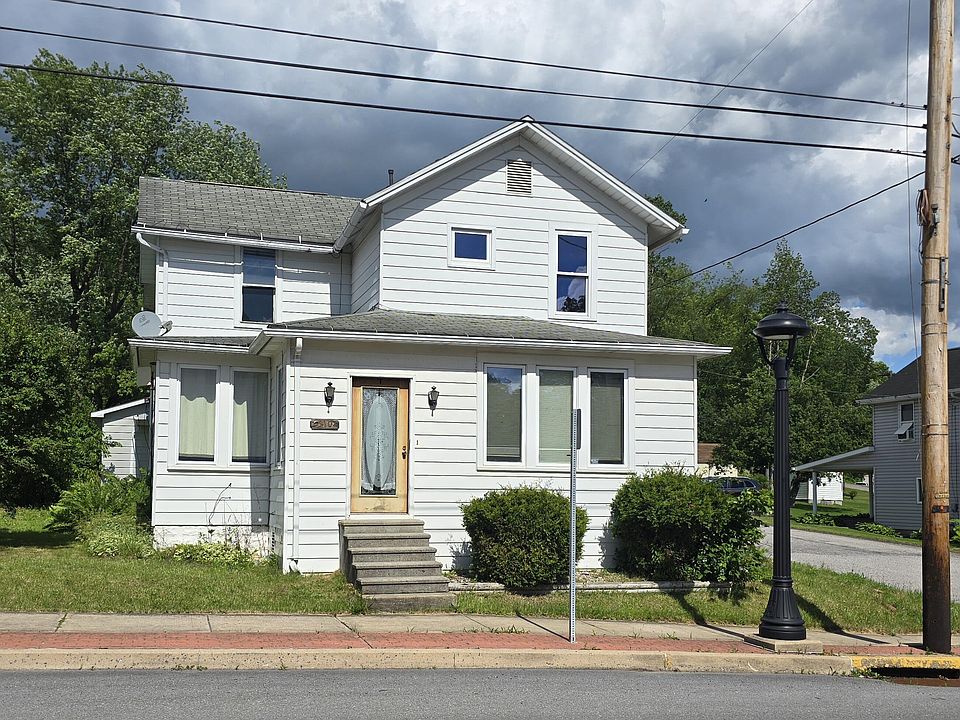 1st image of 510 Main St