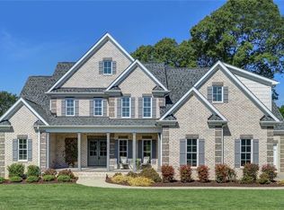7807 Front 9 Dr, Stokesdale, NC 27357