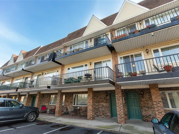 106 Atlantic Avenue #18, Lynbrook, NY 11563