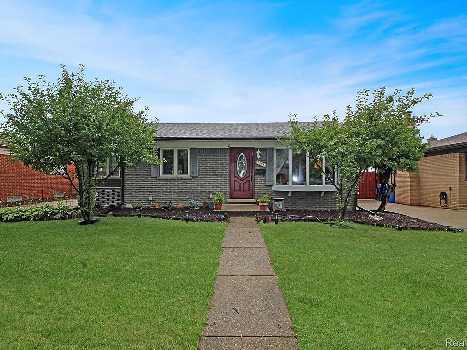 1st image of 31441 Marilyn Dr