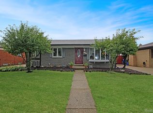 31441 Marilyn Dr, Warren, MI
