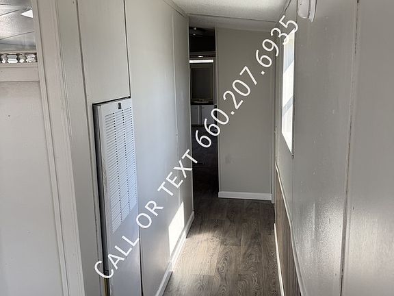 4th image of 913 N Taylorville Blvd #19