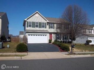 9227 Stephanie St, Manassas Park, VA 20111