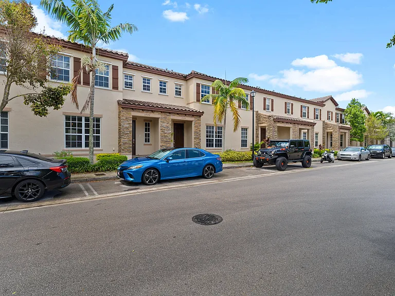 17094 SW 95th Ter — Photo 38