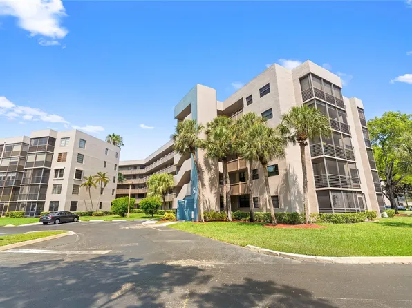 1001 Colony Point Circle #410, Pembroke Pines, FL 33026
