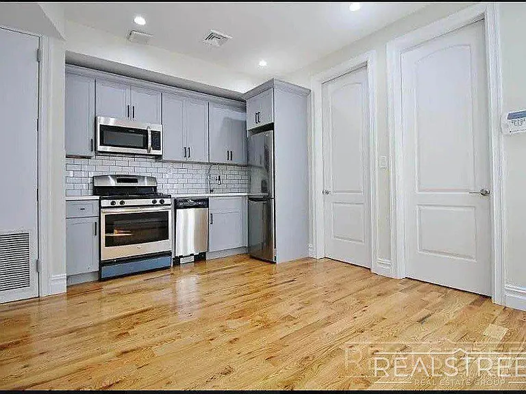 1576 Lincoln Pl #1A — Photo 2