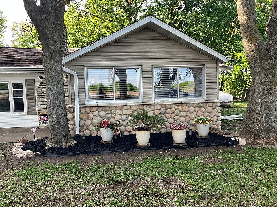 1st image of 25036 Prophet Rd