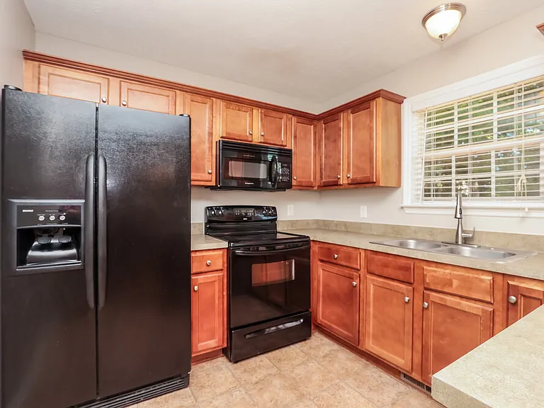 3404 Whitesail Ct — Photo 7