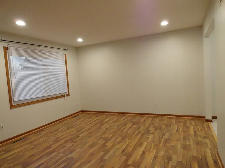 1852 Evergreen Dr NW — Photo 9