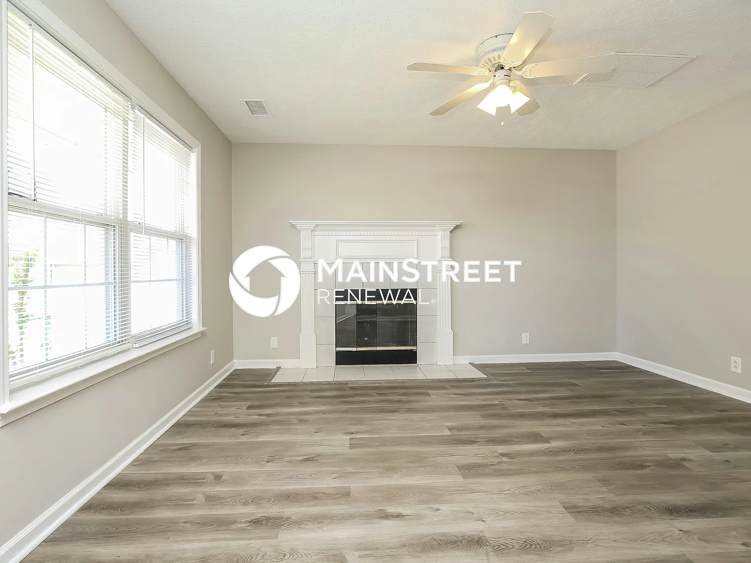 1204 Lasalle Ct — Photo 3