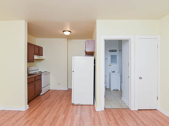 5th image of 1850 N Humboldt Blvd Unit 13