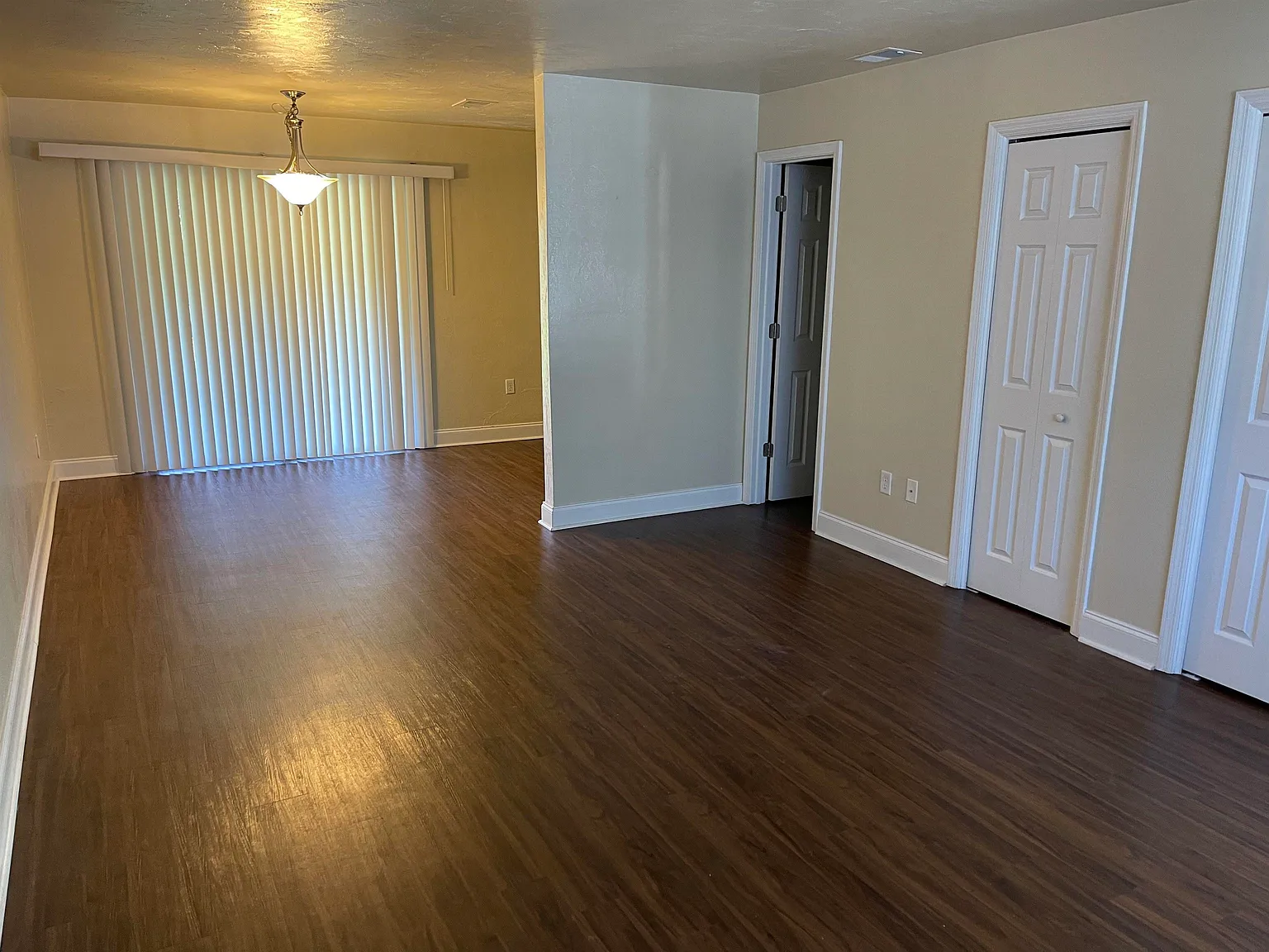2 bed, 1.5 bath, 1200 sqft, $1,250 — Photo 2