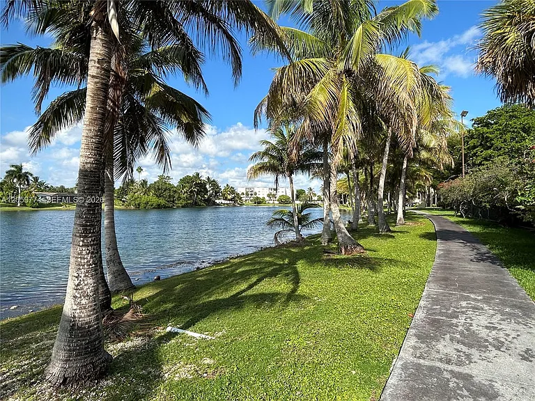 14301 N Kendall Dr #109B — Photo 38