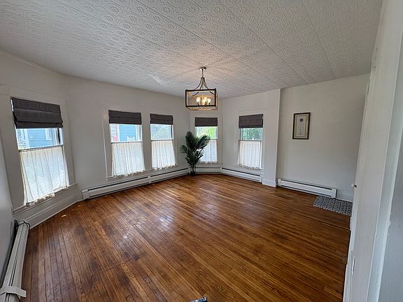 Main living room off door entrance