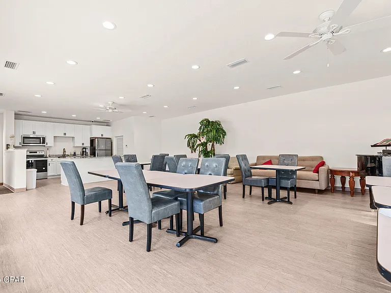 100 Cherry St #103 — Photo 32