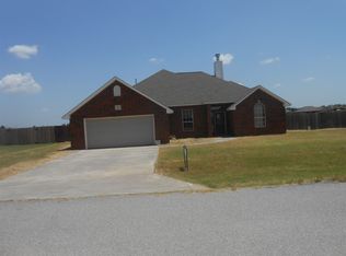 113 Arapaho St, Geronimo, OK 73543