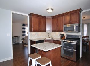 12103 Walker Rd, Lemont, IL 60439