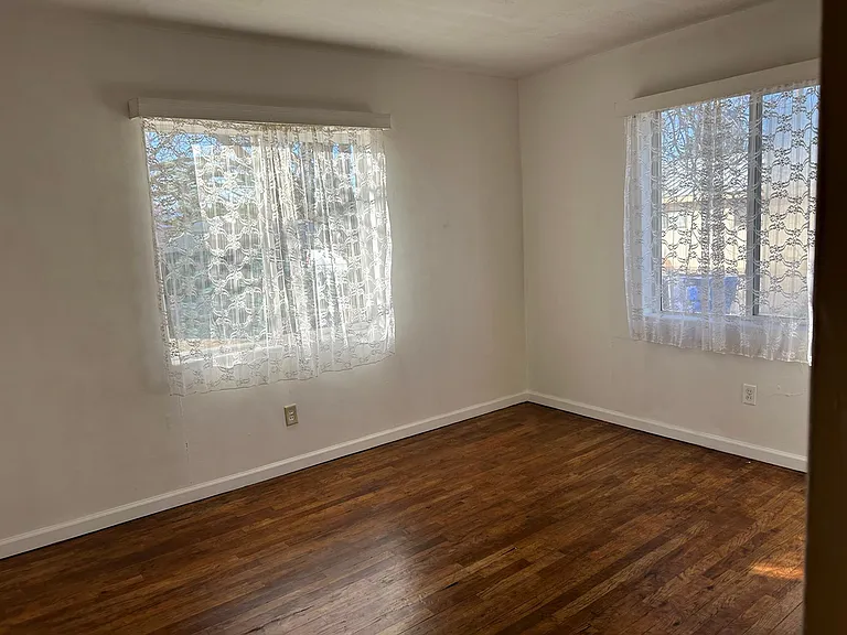 465 Keathley Dr — Photo 6