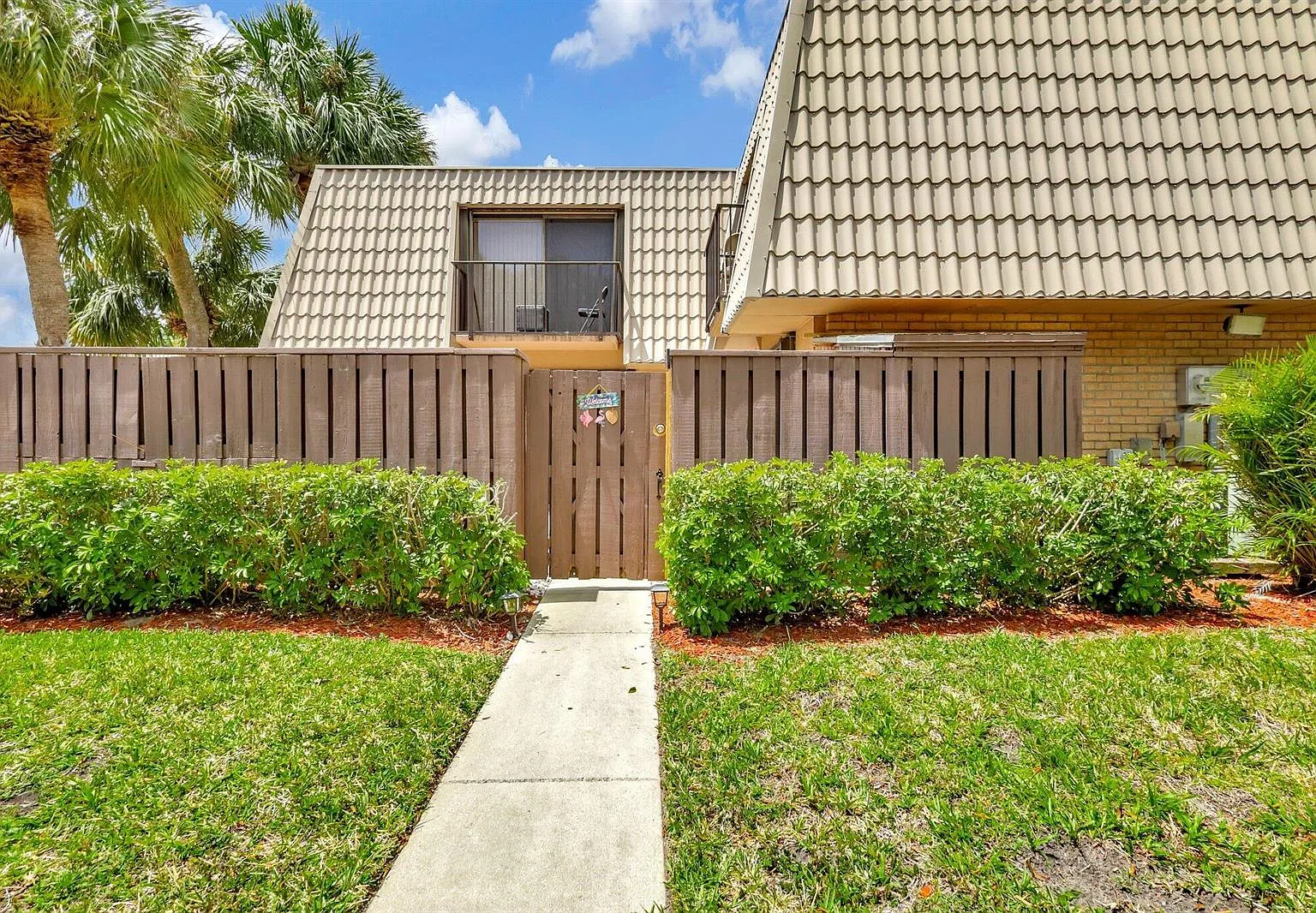 2 bed, 2.5 bath, 1236 sqft, $2,550 — Photo 1