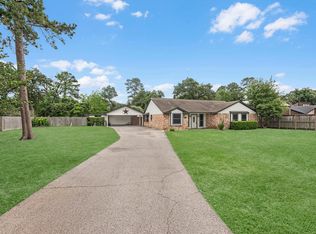 12701 Manorwood Ln, Cypress, TX 77429