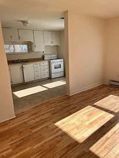 647 East Ave — Photo 8