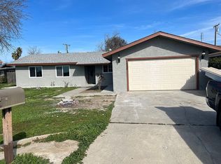 11330 W Evergreen Ln, Hanford, CA 93230