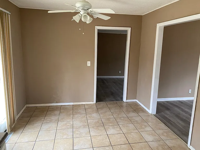 10401 Richmond Ave — Photo 6