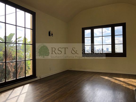 5th image of 1518 1/2 Scott Ave #1469
