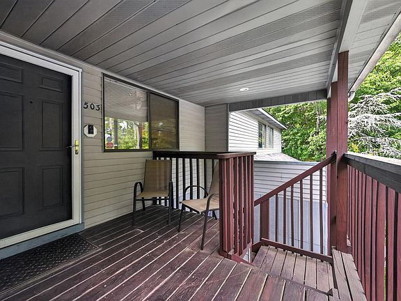 3rd image of 503 Barclay Walk