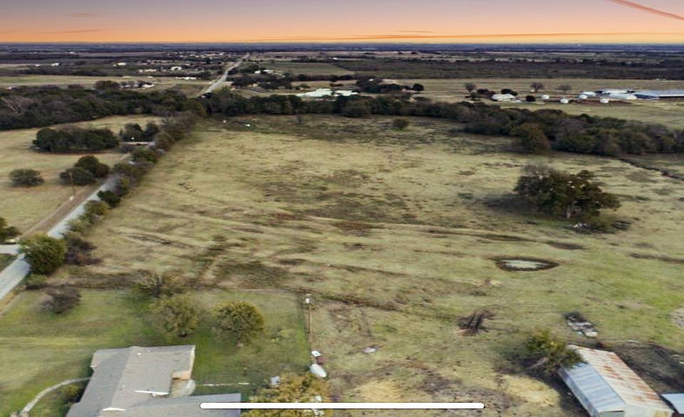 12592 Friendship Rd, Pilot Point, TX 76258 MLS 20331476 Zillow