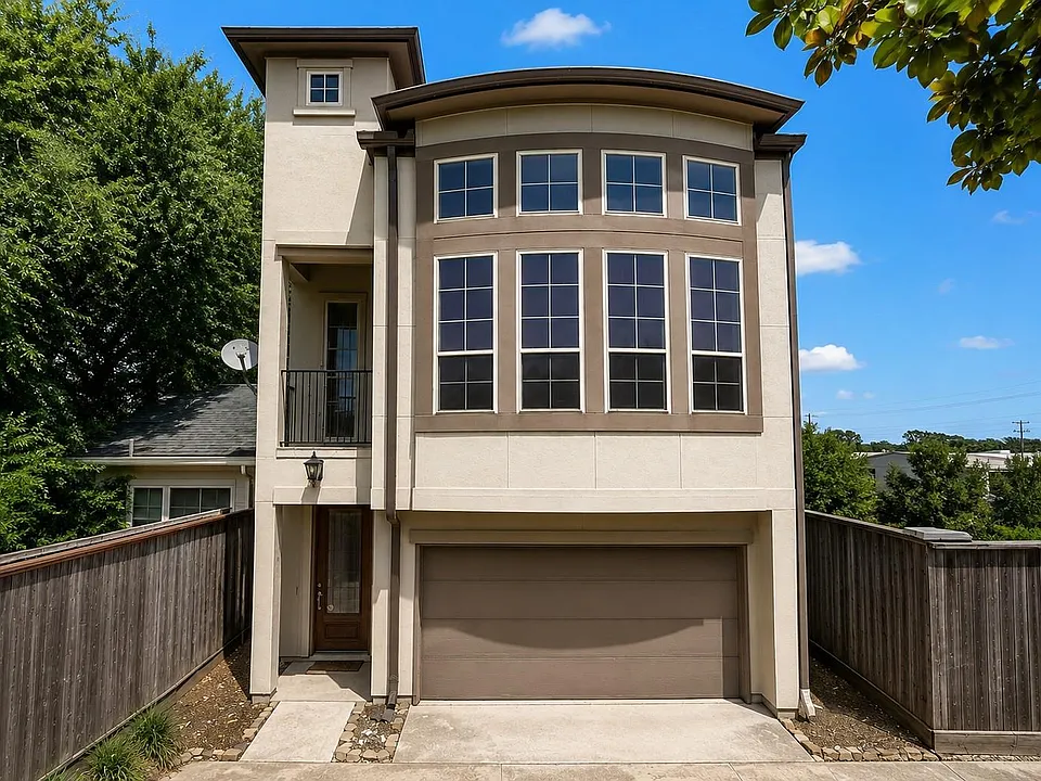 1616 Live Oak St