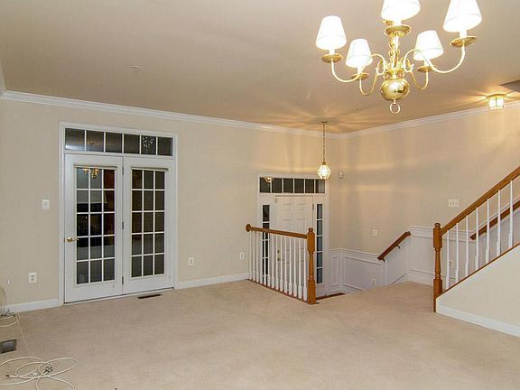 2nd image of 310 Garden View Sq