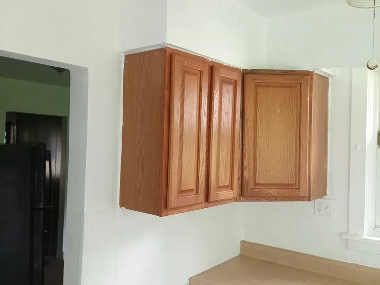 221 Reifert St — Photo 8